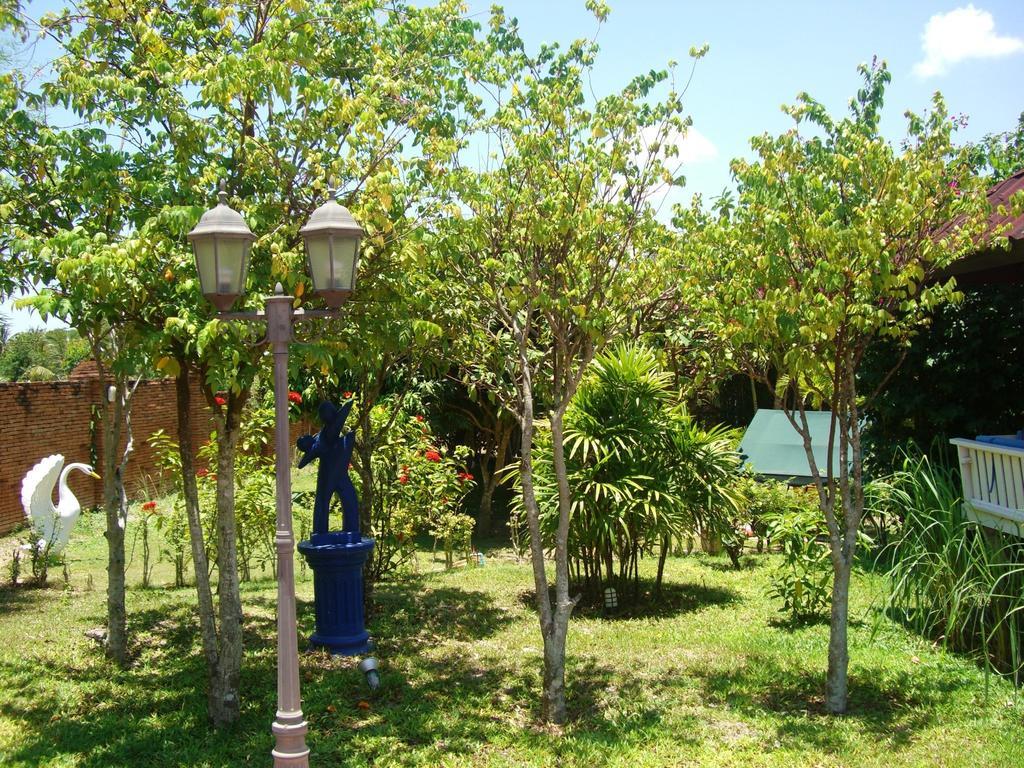 Pictory Garden Resort Сатахип Екстериор снимка