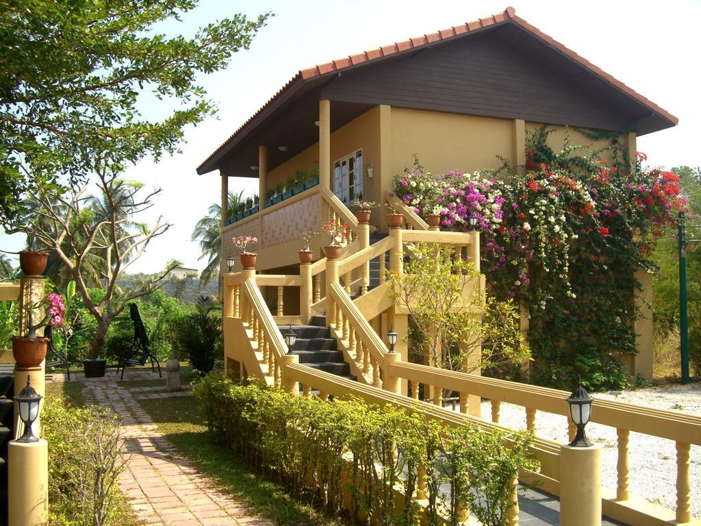 Pictory Garden Resort Сатахип Екстериор снимка