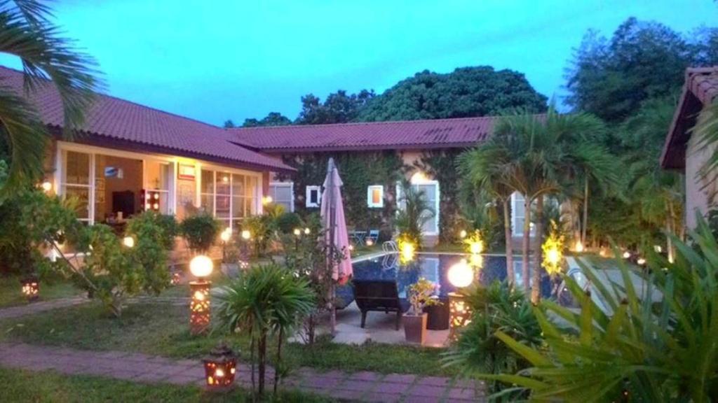 Pictory Garden Resort Сатахип Екстериор снимка